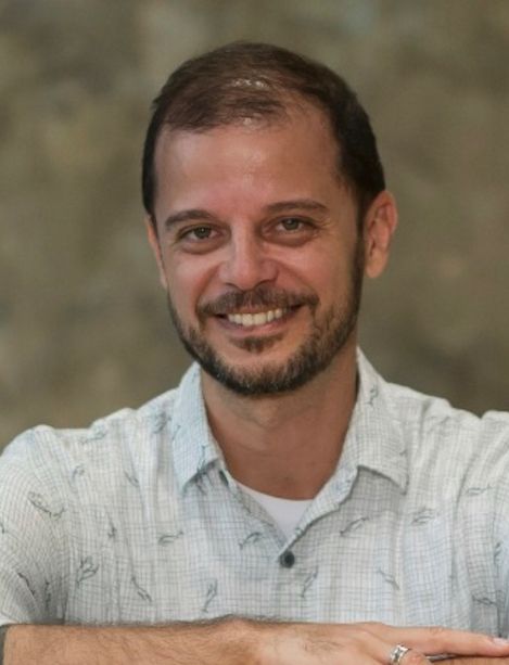 Literaturas africanas por Alexandre dos Santos