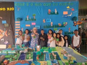 Feira Literária Herivelto Martins transforma escola em polo de leitura e identidade cultural