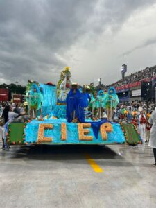 40 anos de avenida e sala de aula: Corações Unidos do CIEP leva para Avenida o tema da água