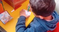Crianças da Creche Criando o Futuro fazem eleição para escolher novo nome para rio da comunidade